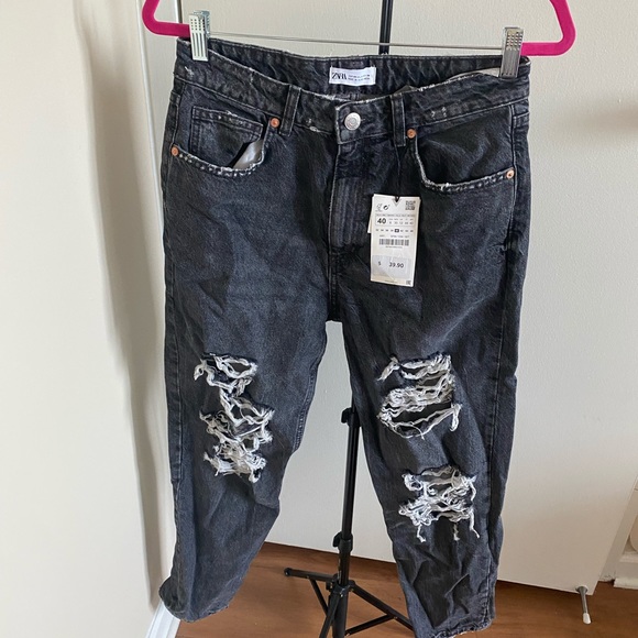 ZARA Ripped MOM Jeans in Anthracite Grey - Picture 3 of 6